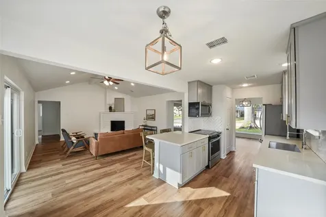 6107 Golden Forest Drive Houston TX 77092