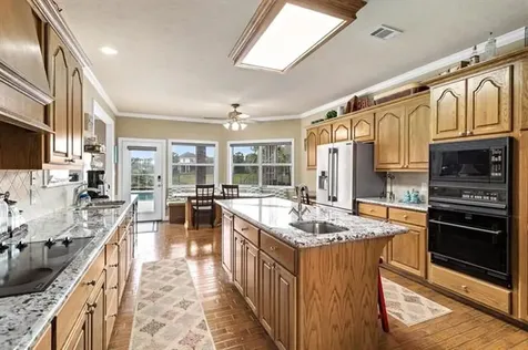 302 Waterwood Drive Orange TX 77630