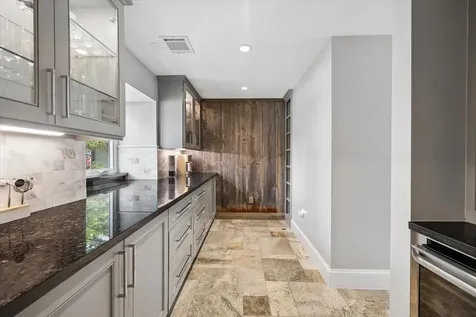 4615 Golf Drive Houston TX 77018