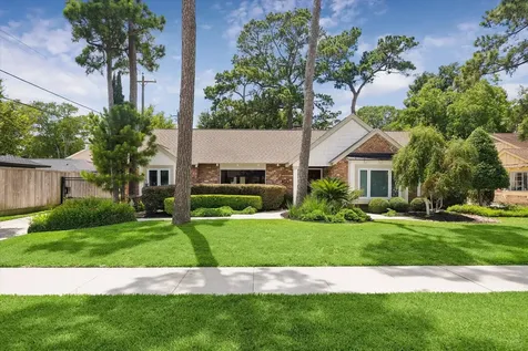 4615 Golf Drive Houston TX 77018