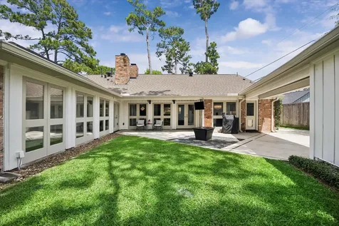 4615 Golf Drive Houston TX 77018