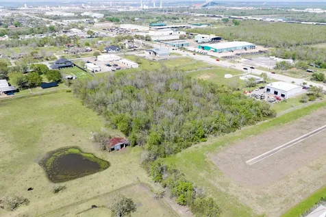 0 E H Street La Porte TX 77571