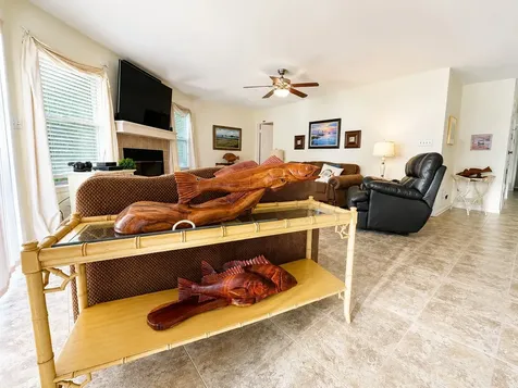129 Selkirk Drive Bay City TX 77414