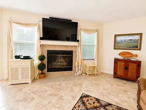 129 Selkirk Drive Bay City TX 77414