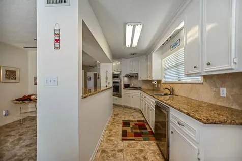 129 Selkirk Drive Bay City TX 77414