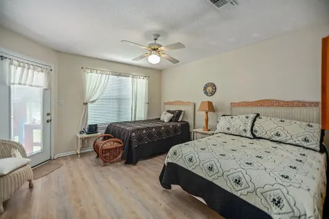 129 Selkirk Drive Bay City TX 77414