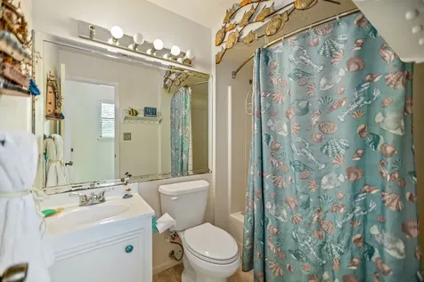 129 Selkirk Drive Bay City TX 77414