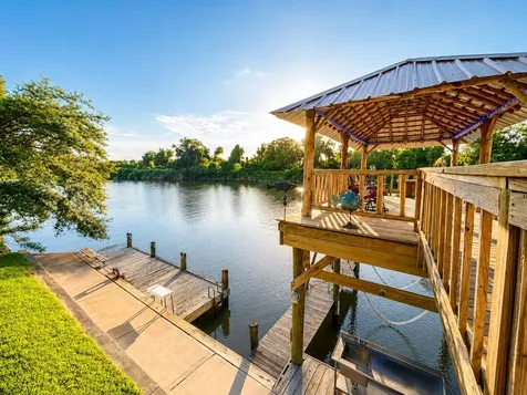 129 Selkirk Drive Bay City TX 77414