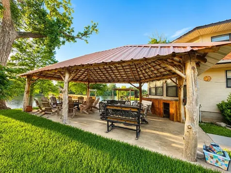 129 Selkirk Drive Bay City TX 77414