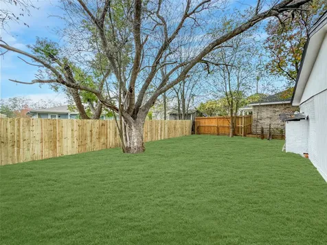 306 Armstrong Street Houston TX 77029