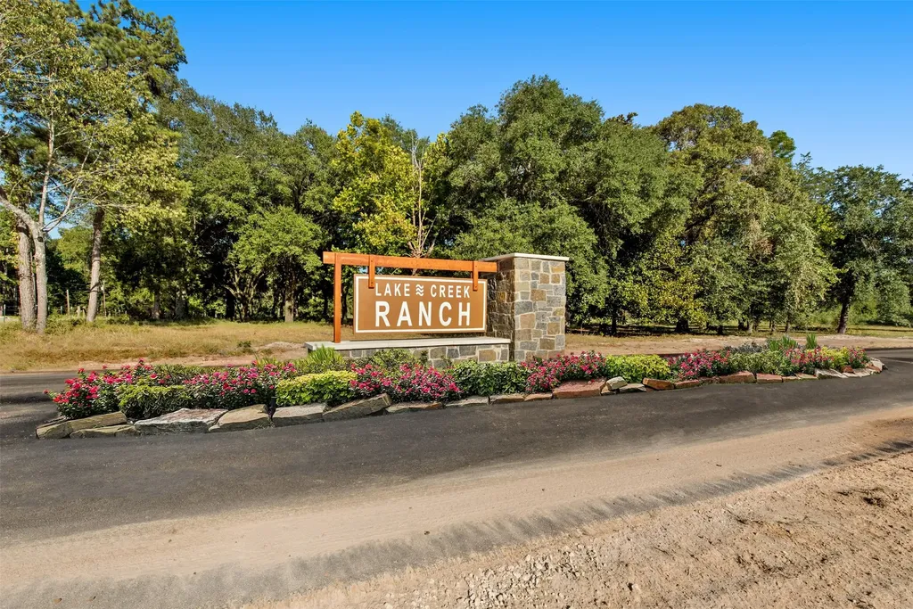 2413 Lonely Creek Circle Montgomery TX 77316