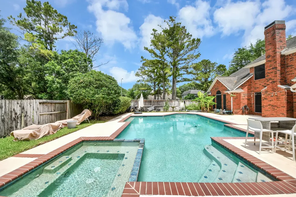 19702 Whitewind Drive Houston TX 77094