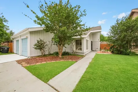 7642 Candlegreen Lane Houston TX 77071