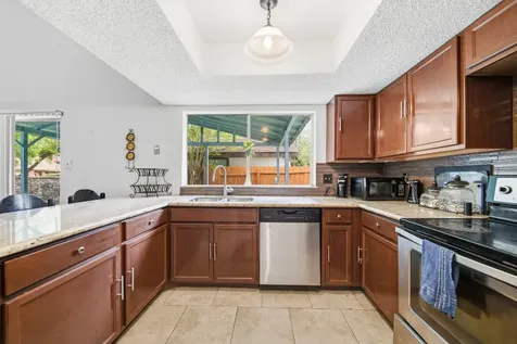 7642 Candlegreen Lane Houston TX 77071