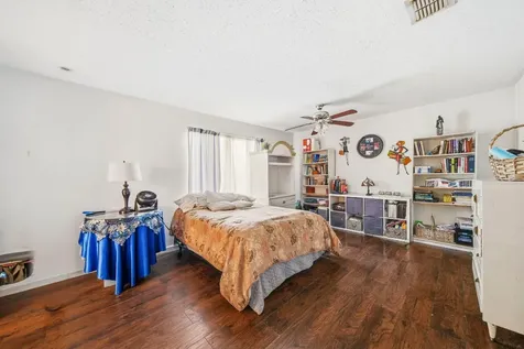 7642 Candlegreen Lane Houston TX 77071