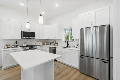 318 Walthall Drive F Houston TX 77022