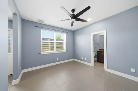 2702 Eado Grove Lane Houston TX 77003