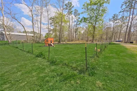 501 County Road 2298 Cleveland TX 77327