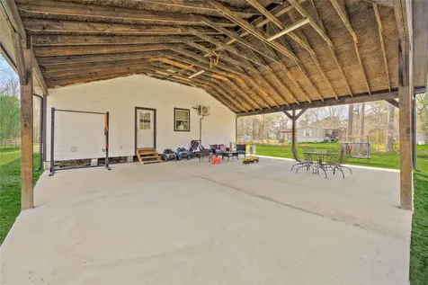 501 County Road 2298 Cleveland TX 77327