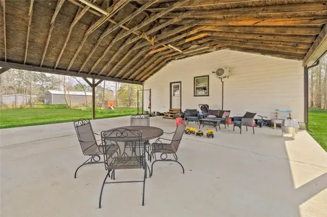 501 County Road 2298 Cleveland TX 77327