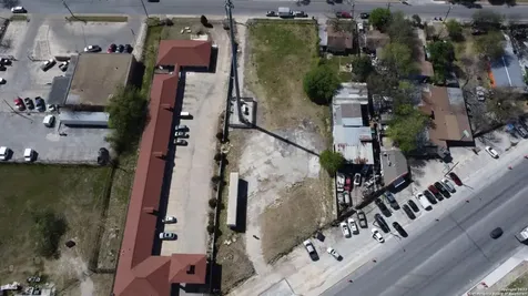 514 Historic Old Highway 90 San Antonio TX 78237