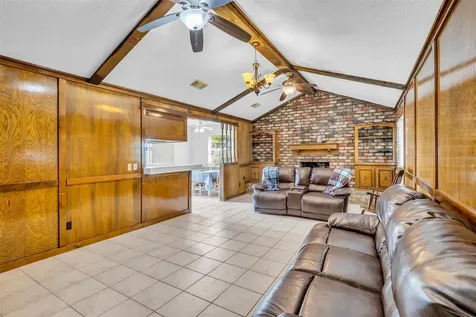 2421 Maxwell Lane Deer Park TX 77536