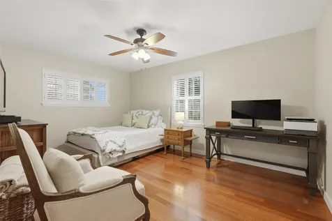 6236 Locke Lane Houston TX 77057