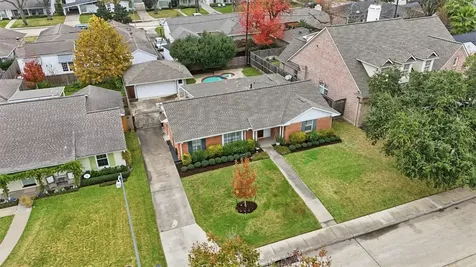 6236 Locke Lane Houston TX 77057