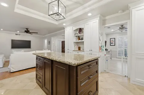 6236 Locke Lane Houston TX 77057