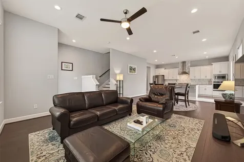 5202 Chandler Street Houston TX 77007