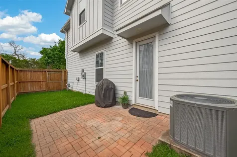 5202 Chandler Street Houston TX 77007