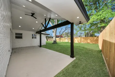 2130 Lamina Lane Houston TX 77017