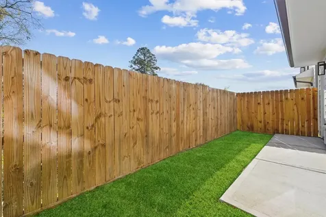 6102 Endeavor Heights Road Houston TX 77091