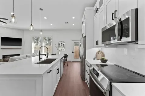 6102 Endeavor Heights Road Houston TX 77091