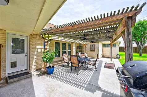 9102 Tepee Trail Houston TX 77064