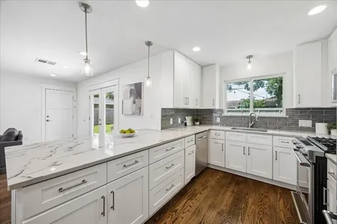 2211 Haverhill Drive Houston TX 77008