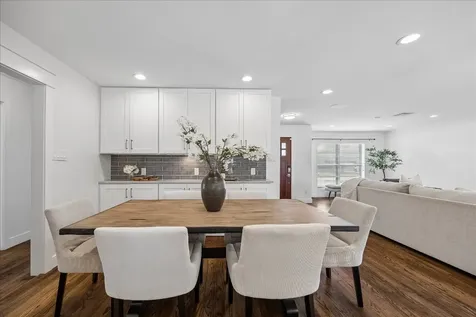 2211 Haverhill Drive Houston TX 77008