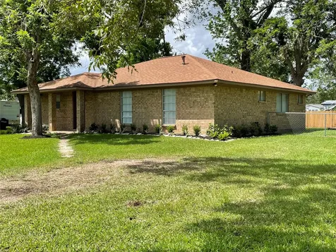 102 Cotton Street Jones Creek TX 77541