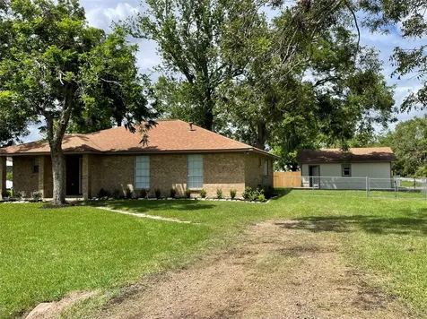 102 Cotton Street Jones Creek TX 77541