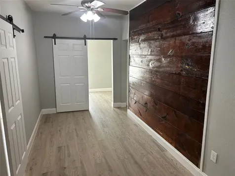 5105 Sherman Street 3 Houston TX 77011