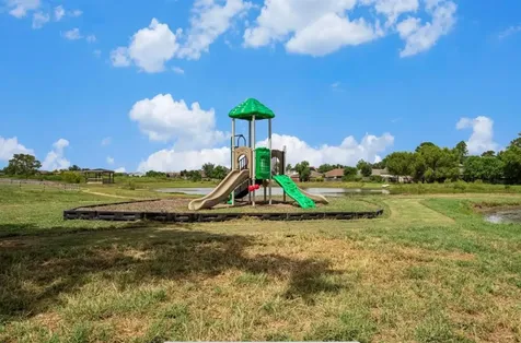 4317 Karam Landing Dickinson TX 77539
