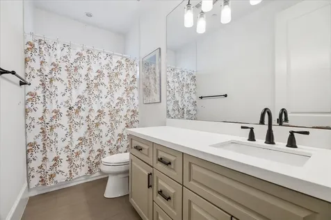 1525 Early Lane Houston TX 77055