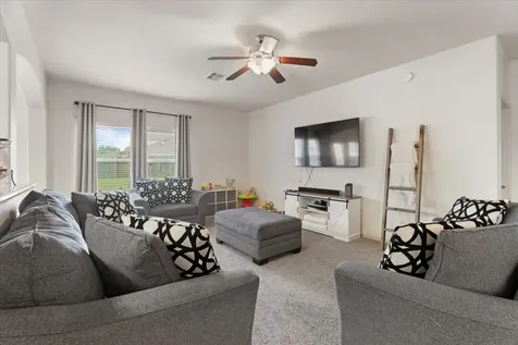 285 Country Crossing Circle Magnolia TX 77354