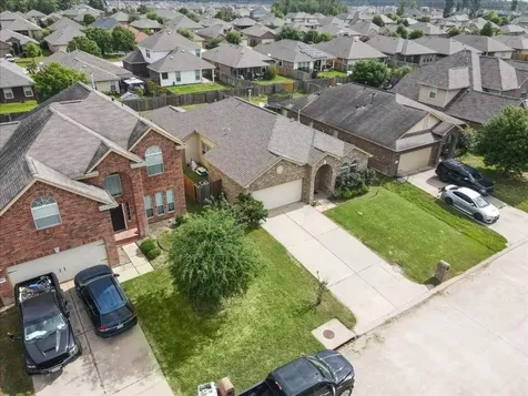 285 Country Crossing Circle Magnolia TX 77354