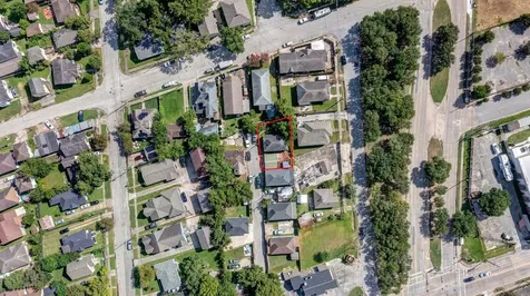 4 Canal Court Houston TX 77011