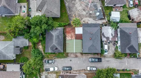 4 Canal Court Houston TX 77011