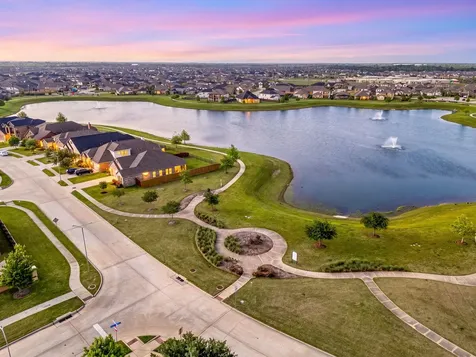 4819 Seaside Sparrow Lane Baytown TX 77521