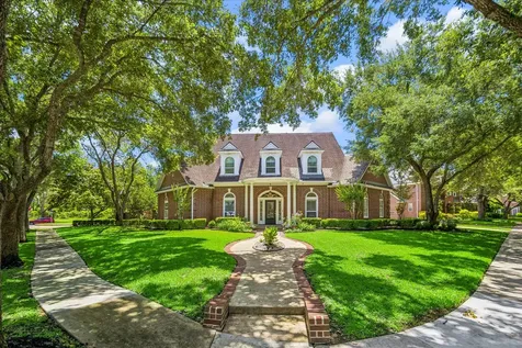 4003 Woodbriar Court Sugar Land TX 77479