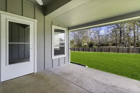 308 Resort Drive Livingston TX 77351
