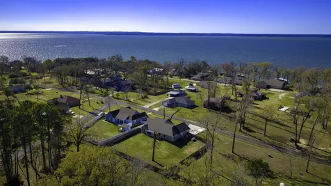 308 Resort Drive Livingston TX 77351